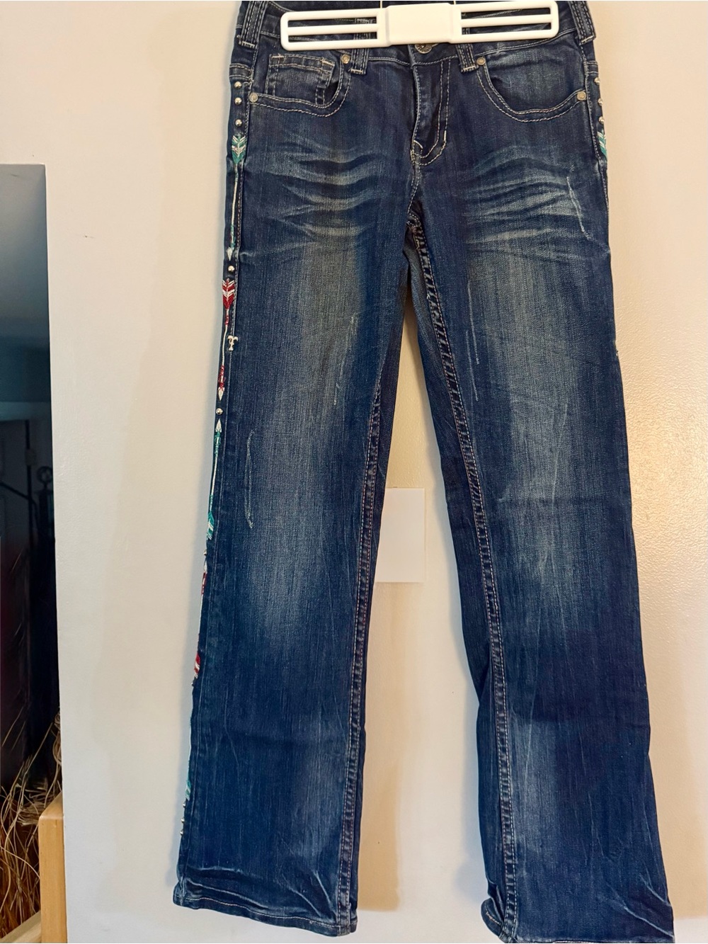 Cowgirl Tuff Bootcut Jeans Arrow Geometric Embroidered Side Seam Dark Wash 27